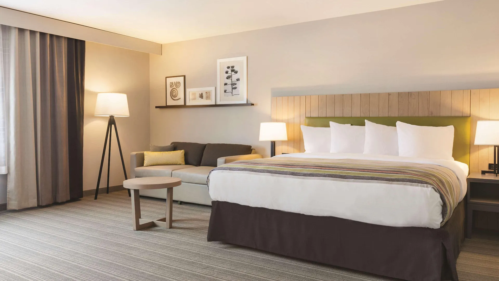 Country & By Radisson Ocean 4*