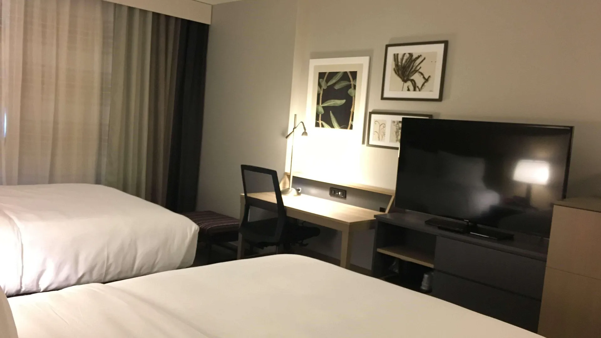 Country & By Radisson Ocean Otel