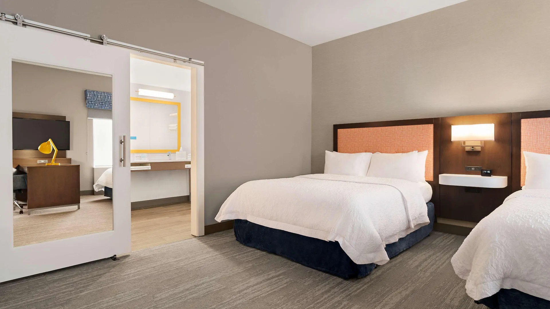 Hampton & Ocean West 3*
