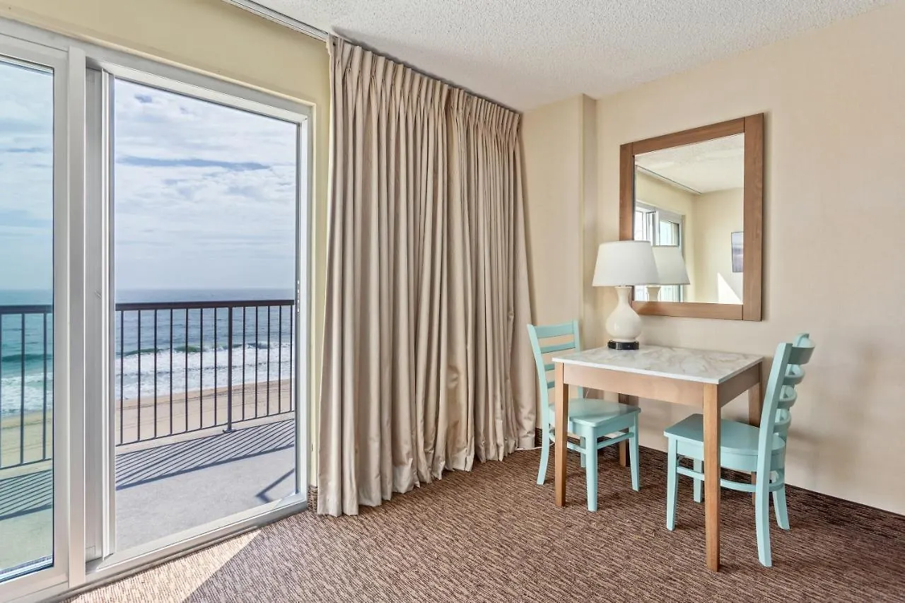 Americana Boardwalk Hotel 4*