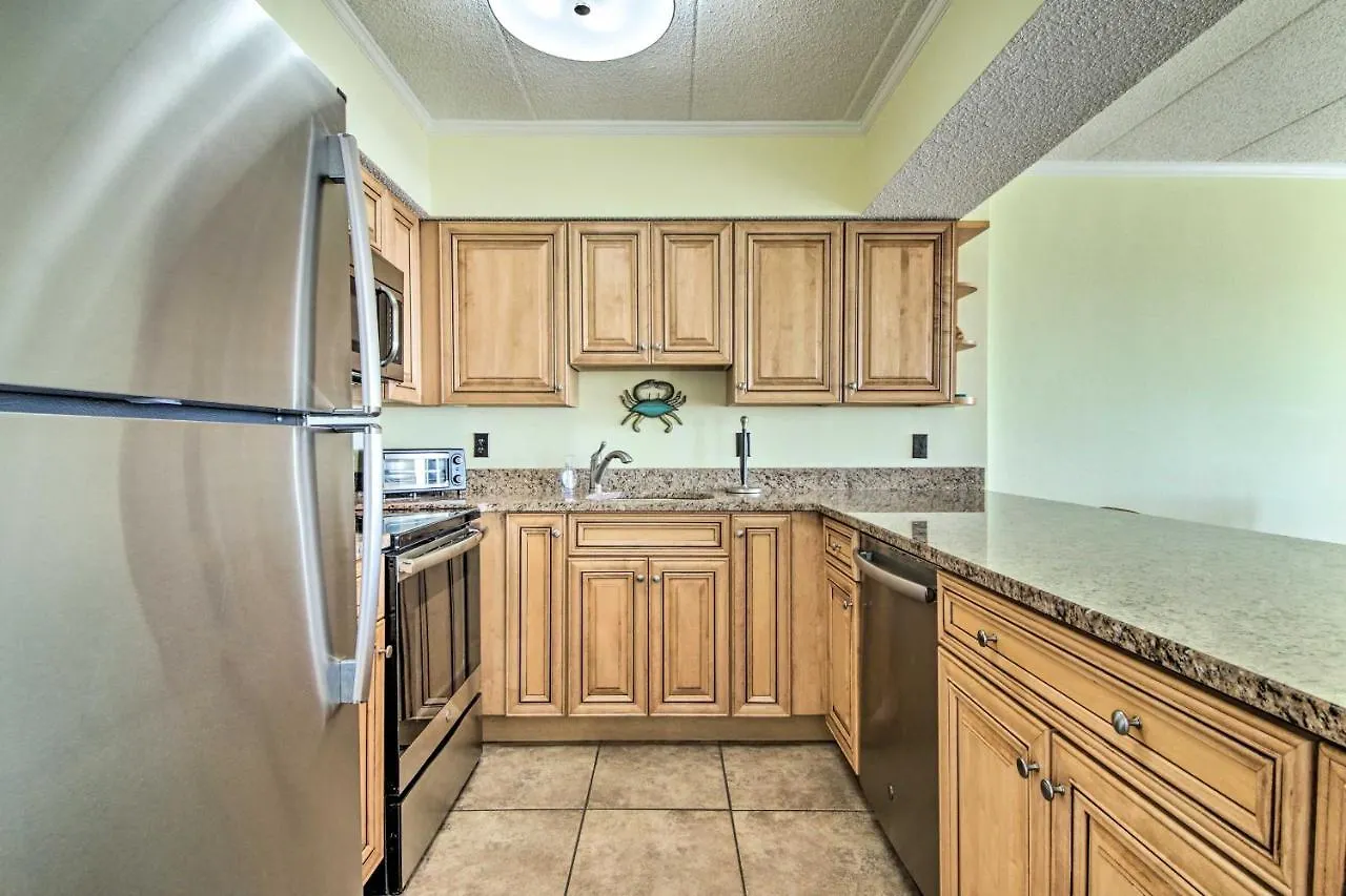 Inviting Ocean With Access! Apartman
