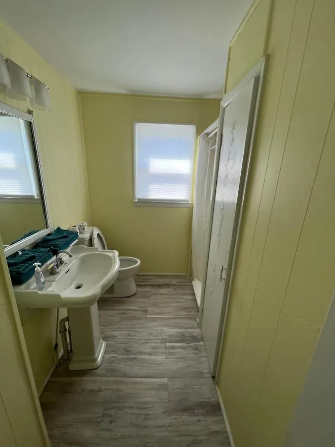 Apartment Crystal Sands Phila Ave