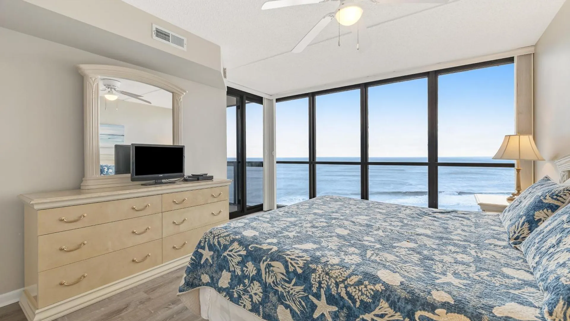 Golden Sands Viii Holiday home *