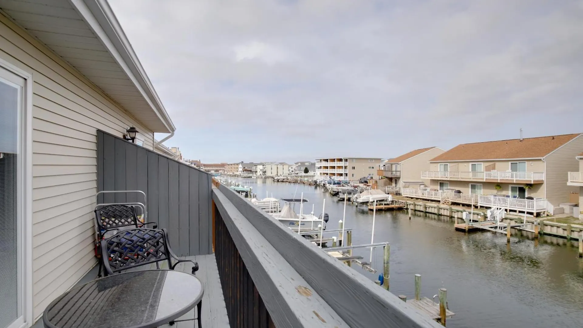 Remodeled Ocean Getaway With Harbor Views! *