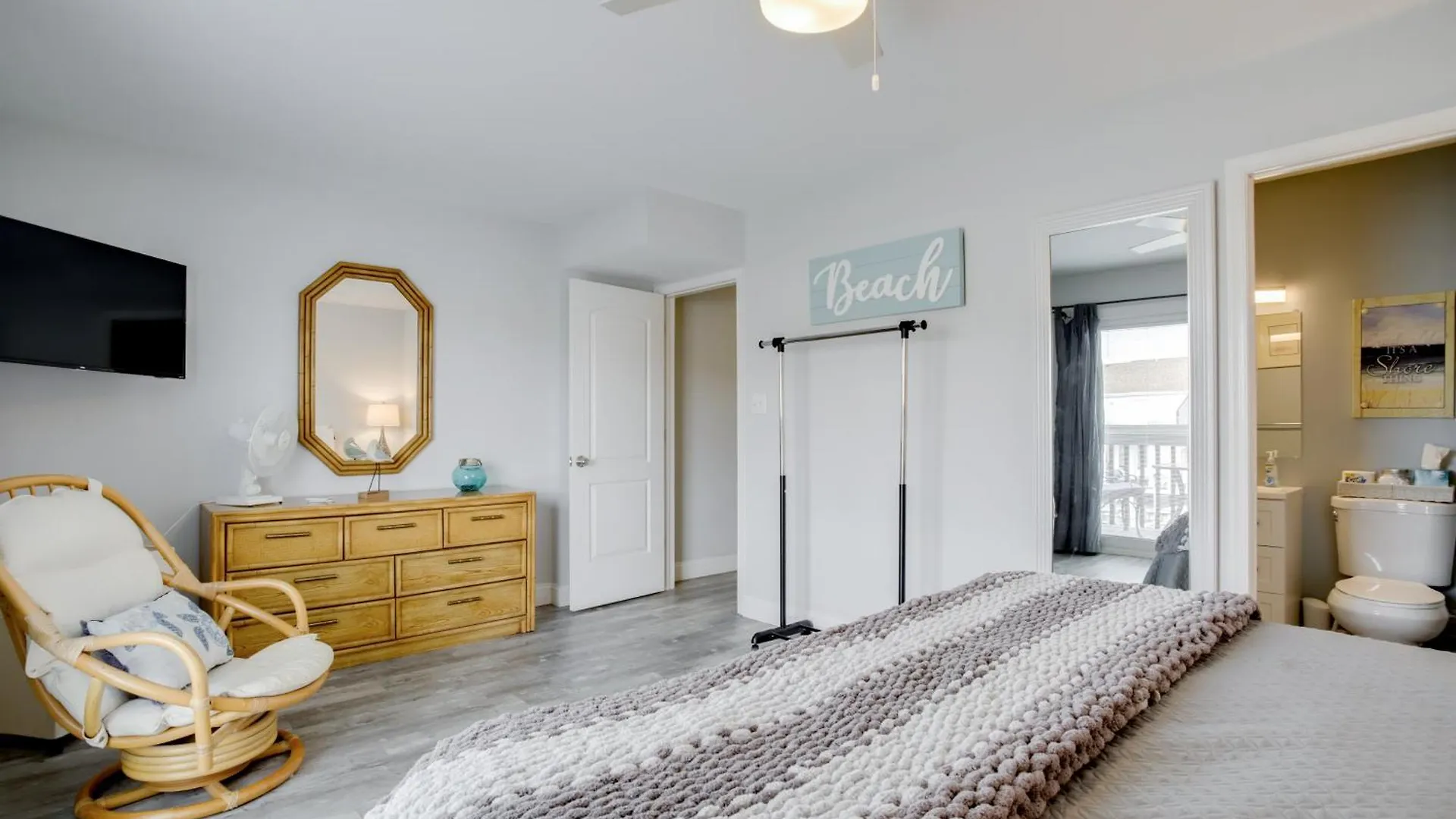 Holiday home Remodeled Ocean Getaway With Harbor Views!