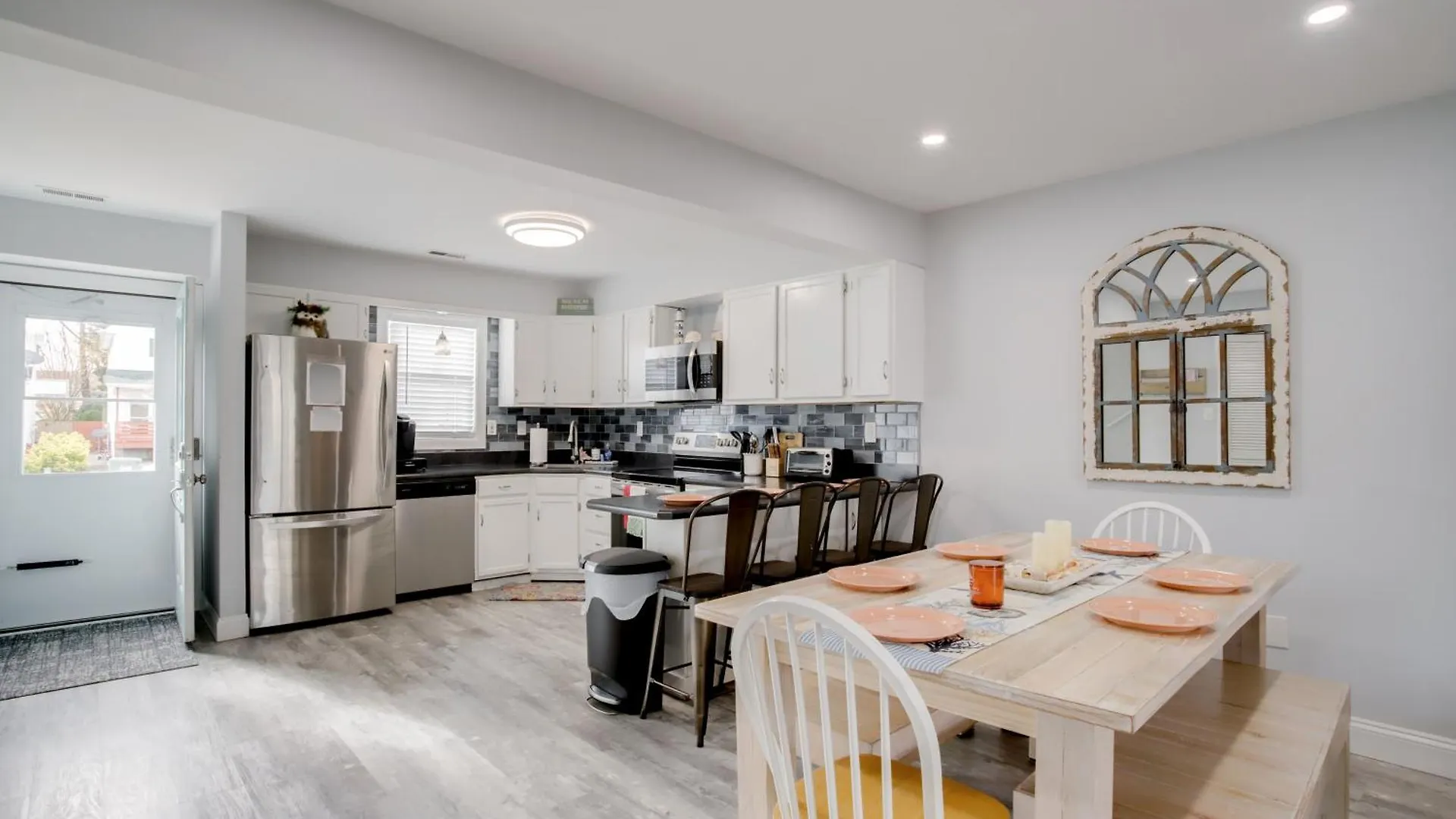 Remodeled Ocean Getaway With Harbor Views! *