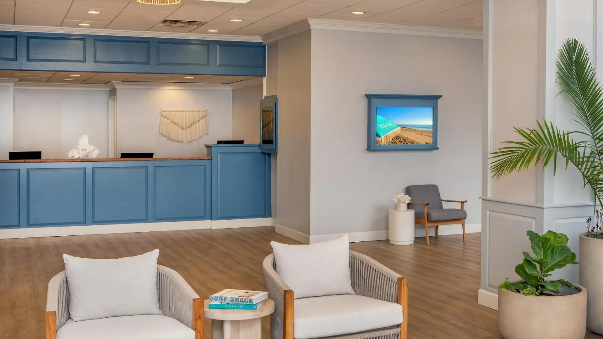 Hotel Ashore & Club