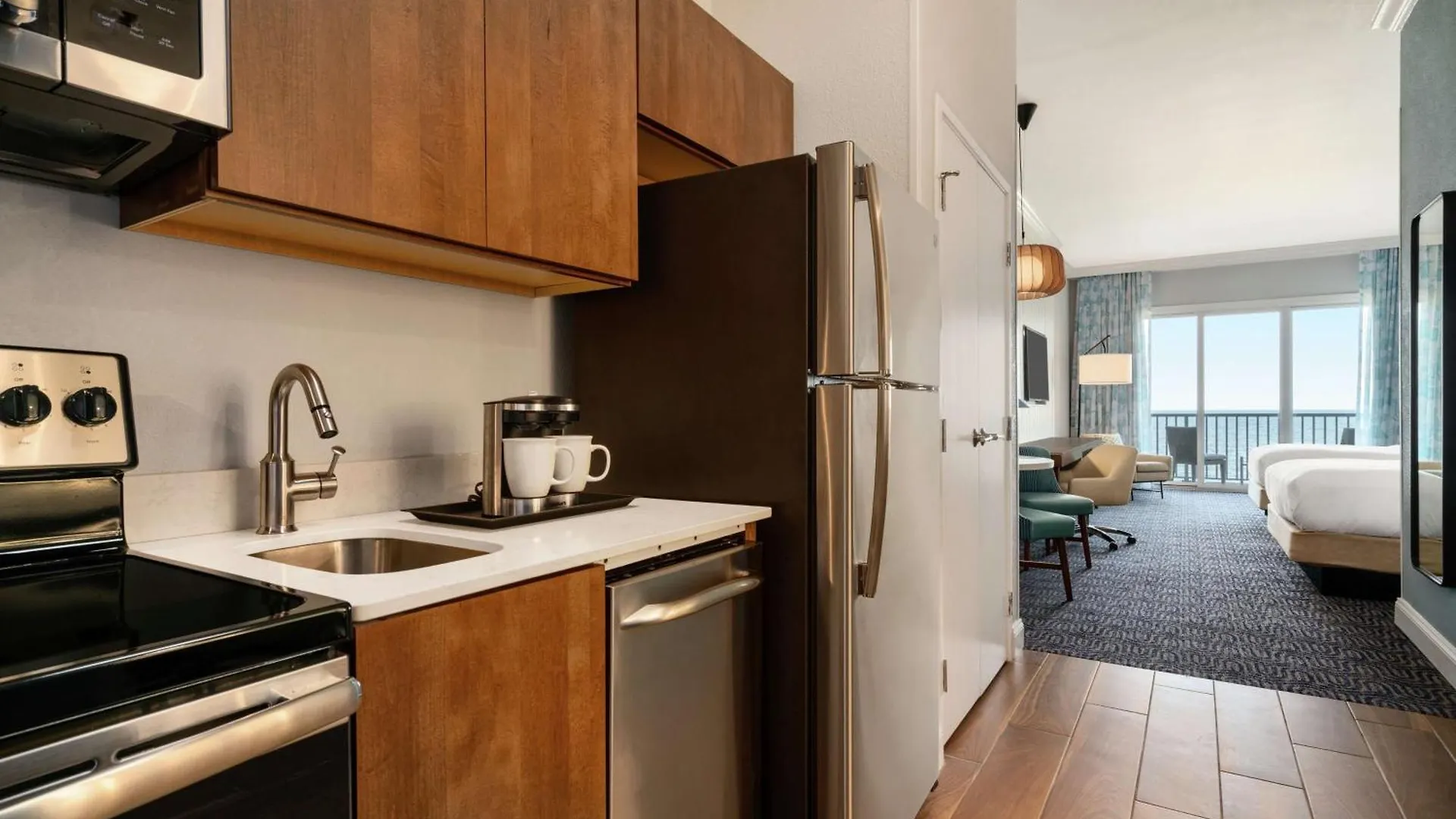 Doubletree By Hilton Ocean Oceanfront