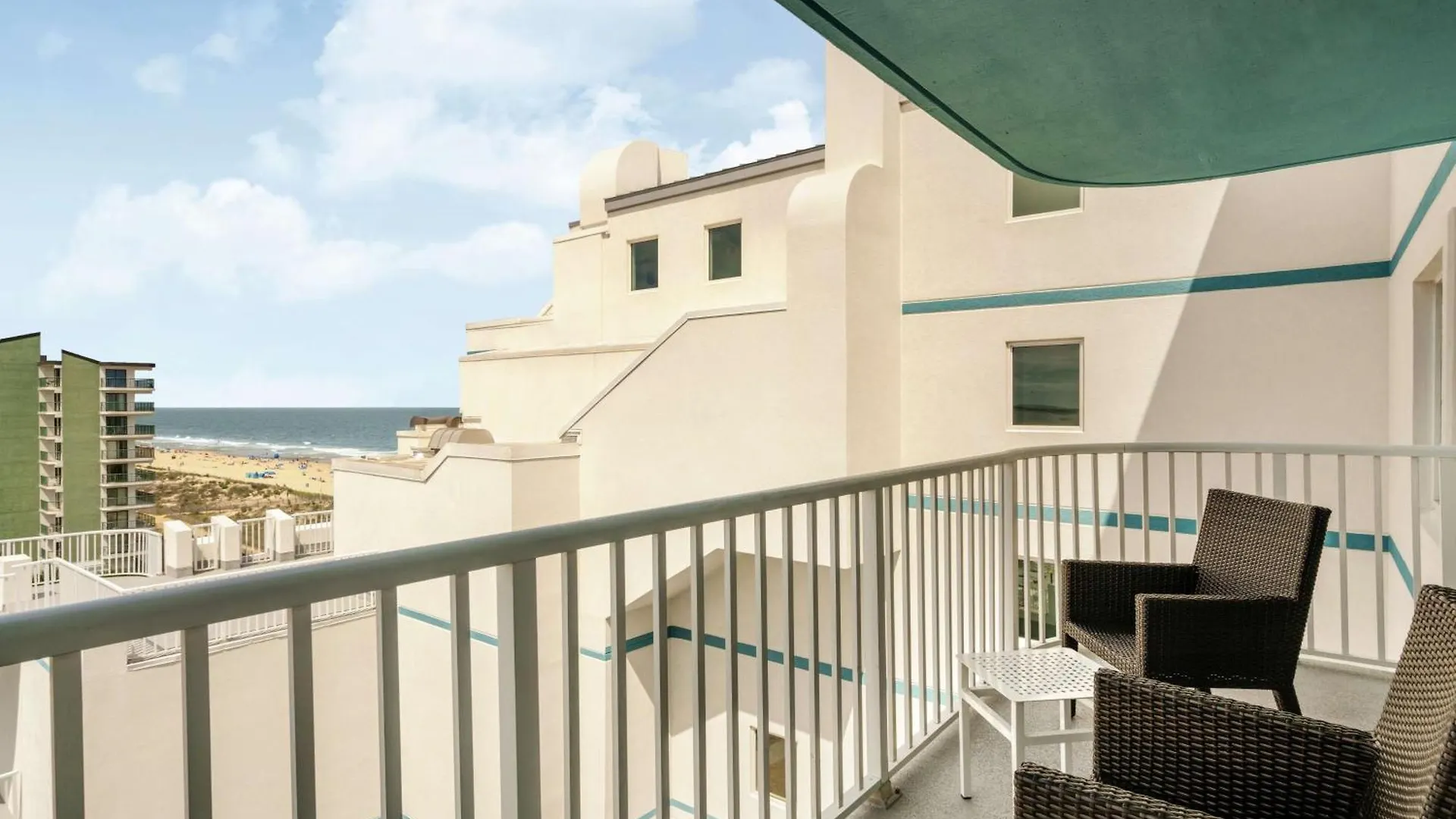 Doubletree By Hilton Ocean Oceanfront