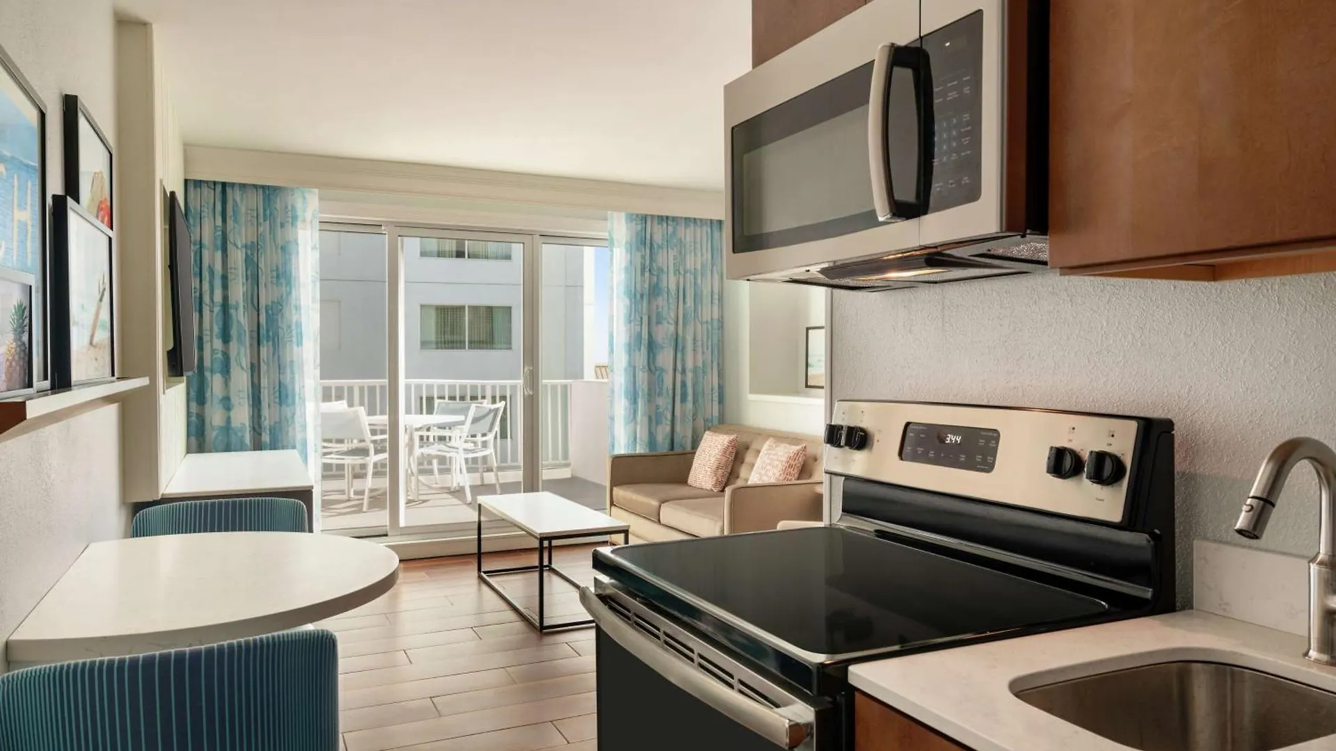 Doubletree By Hilton Ocean Oceanfront