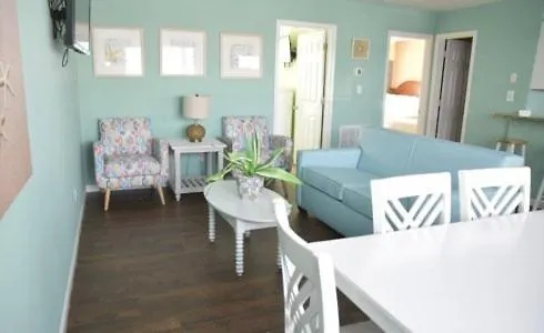 South Aparthotel *