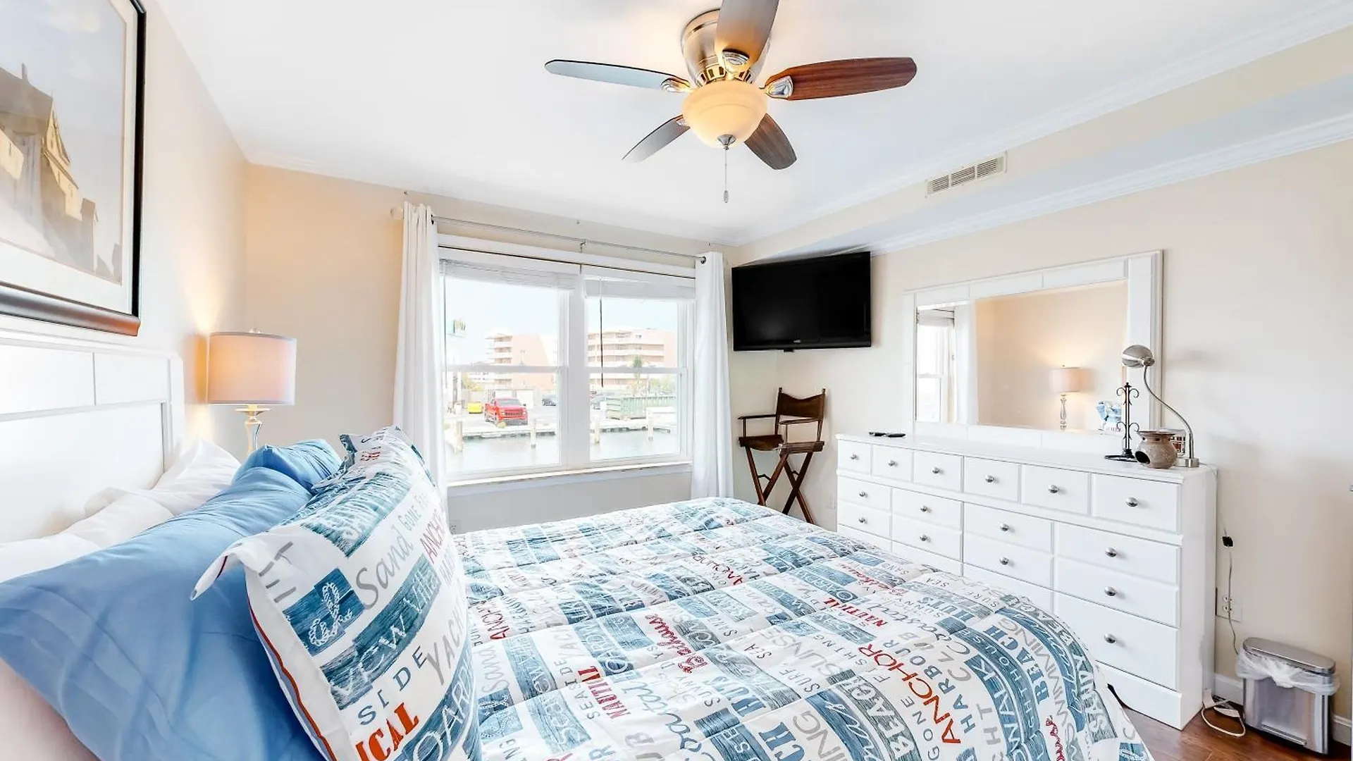 Holiday home Bayspot L