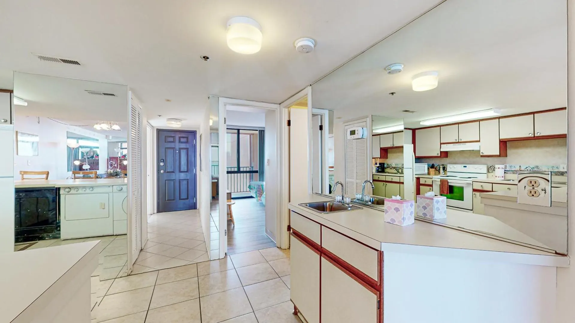Pointe On The Bay Apartment *