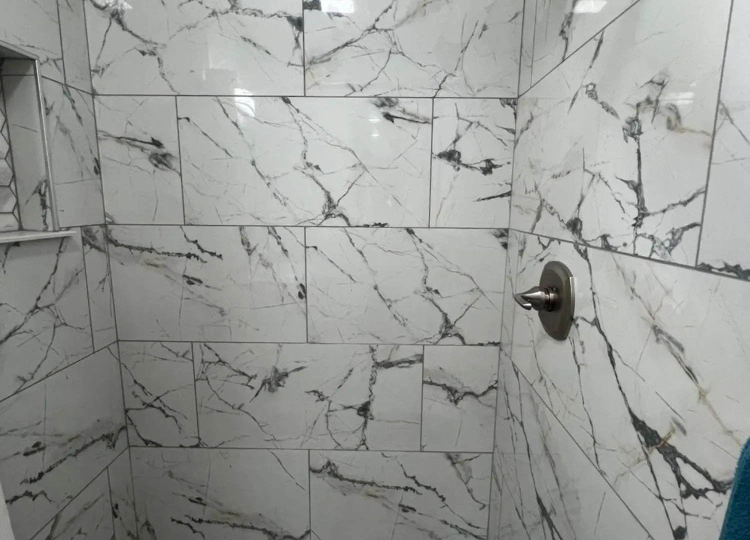 Crystal Sands Phila Ave Apartment *