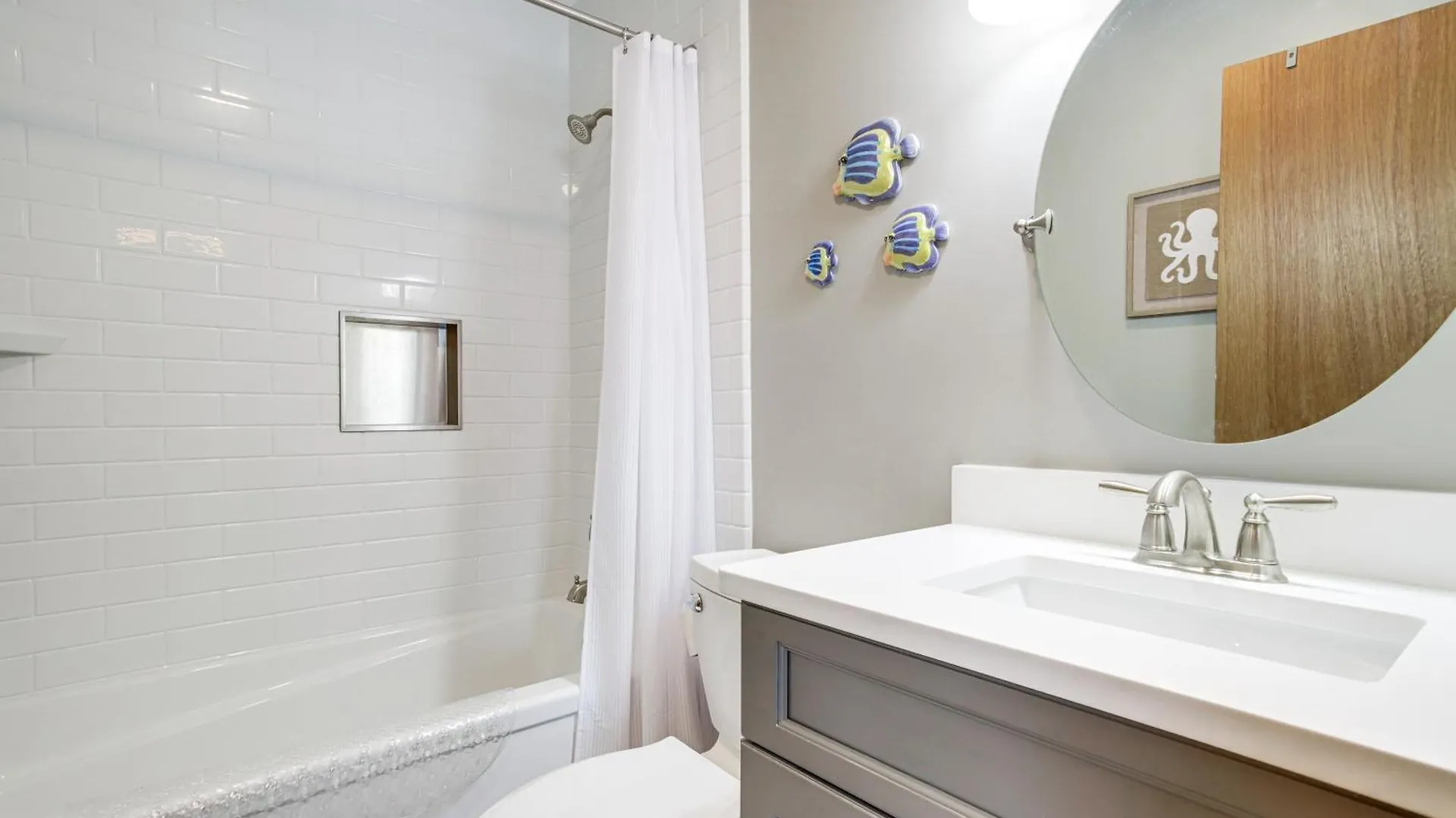 Ocean Getaway, Steps To The Boardwalk! Holiday home Ocean City