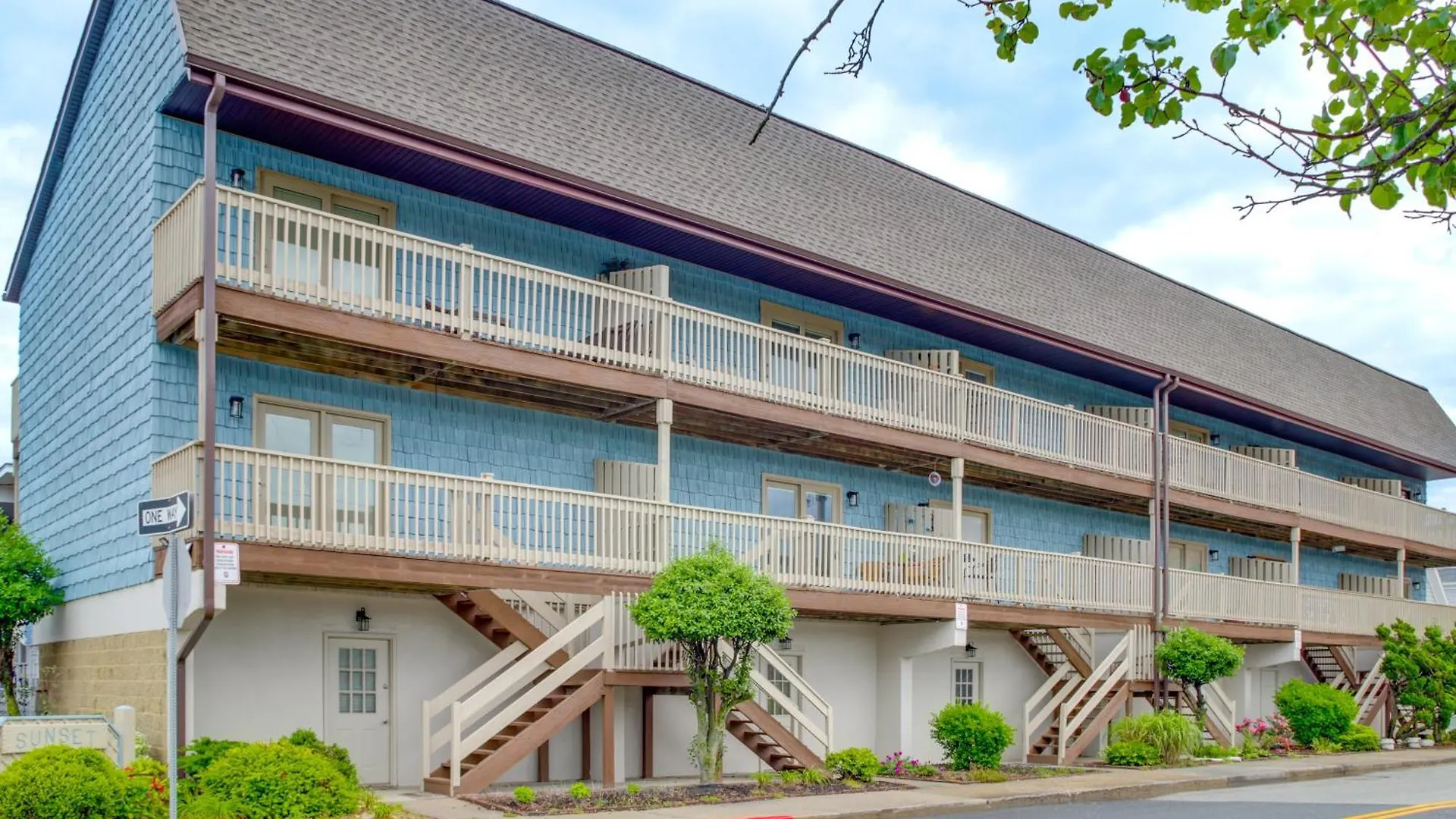 Holiday home Ocean Getaway, Steps To The Boardwalk!