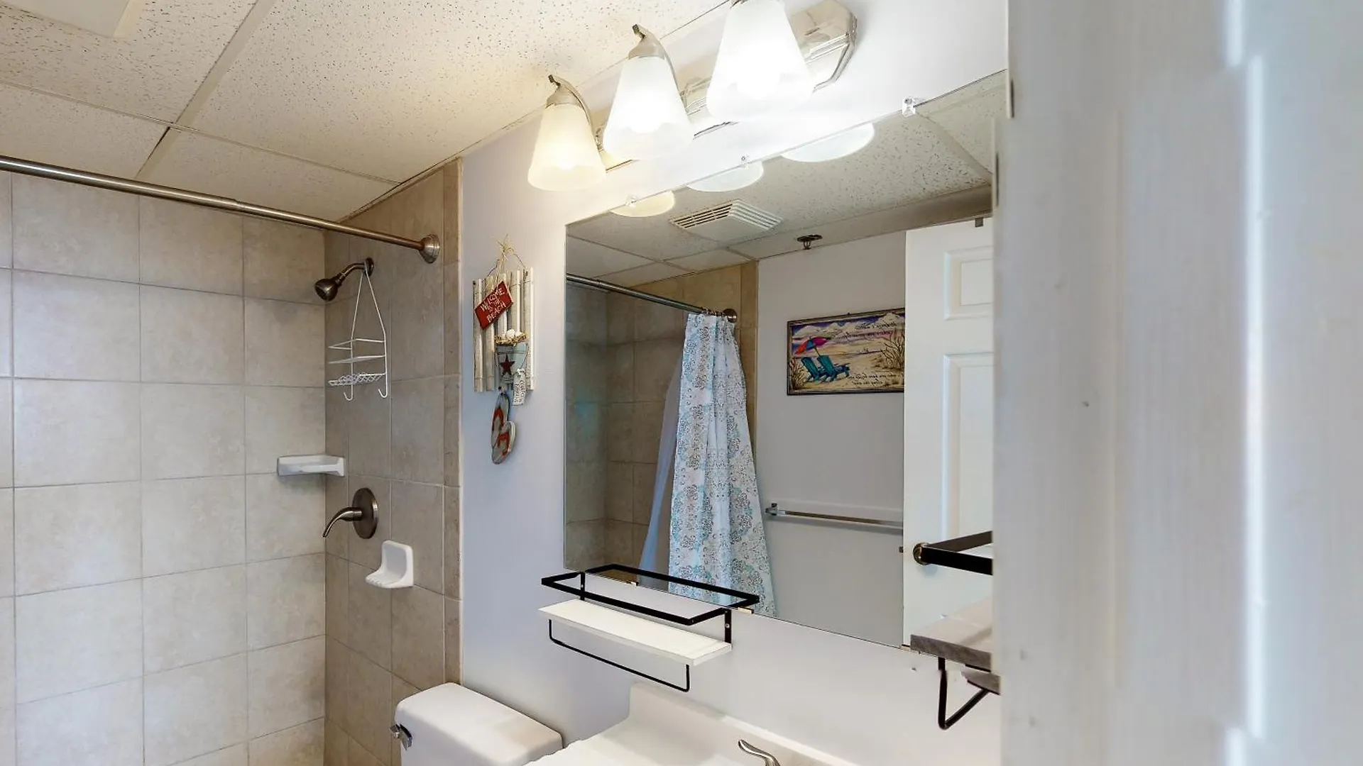 Carousel 1703 Apartment