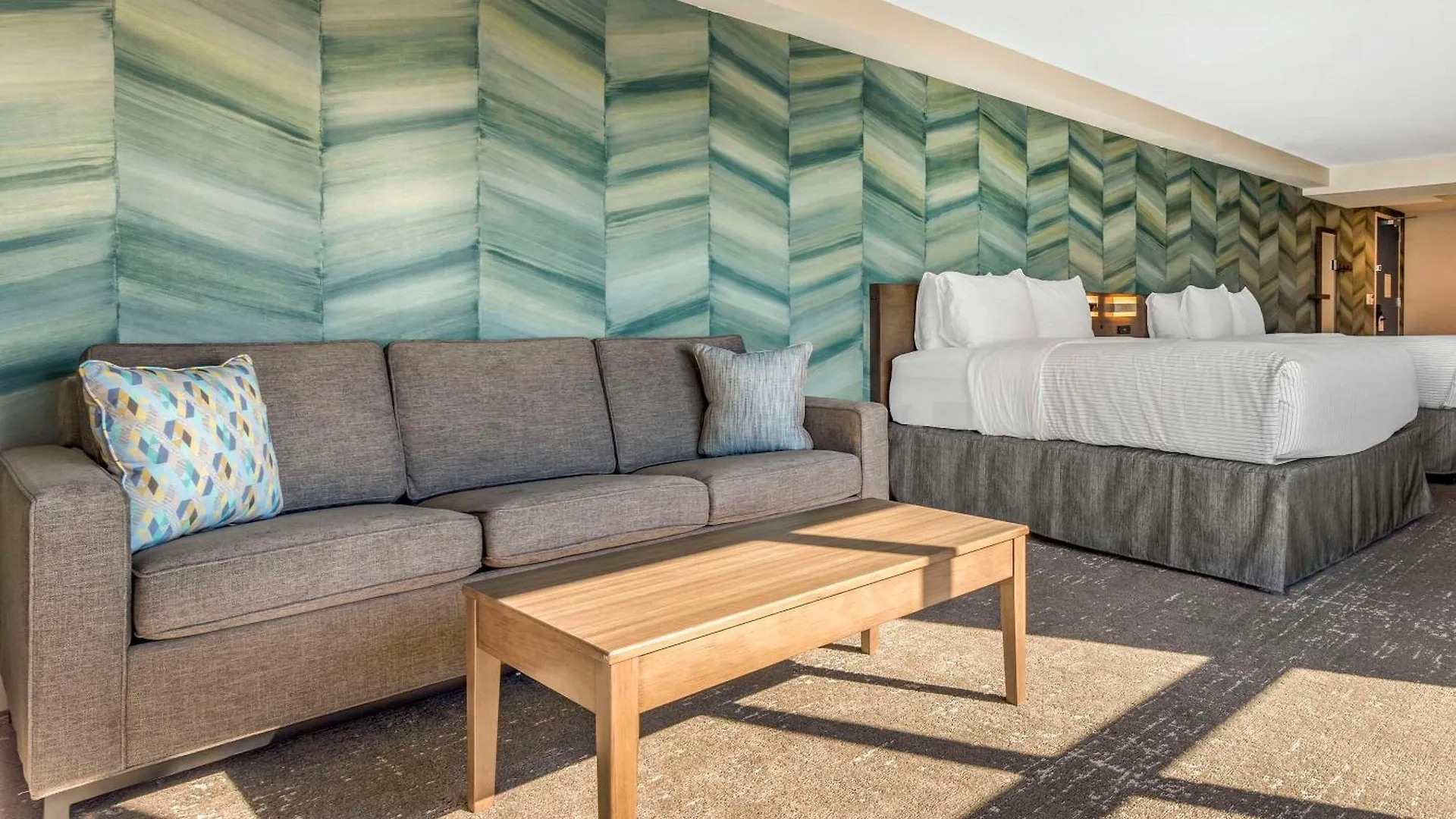 Cambria Ocean - Bayfront