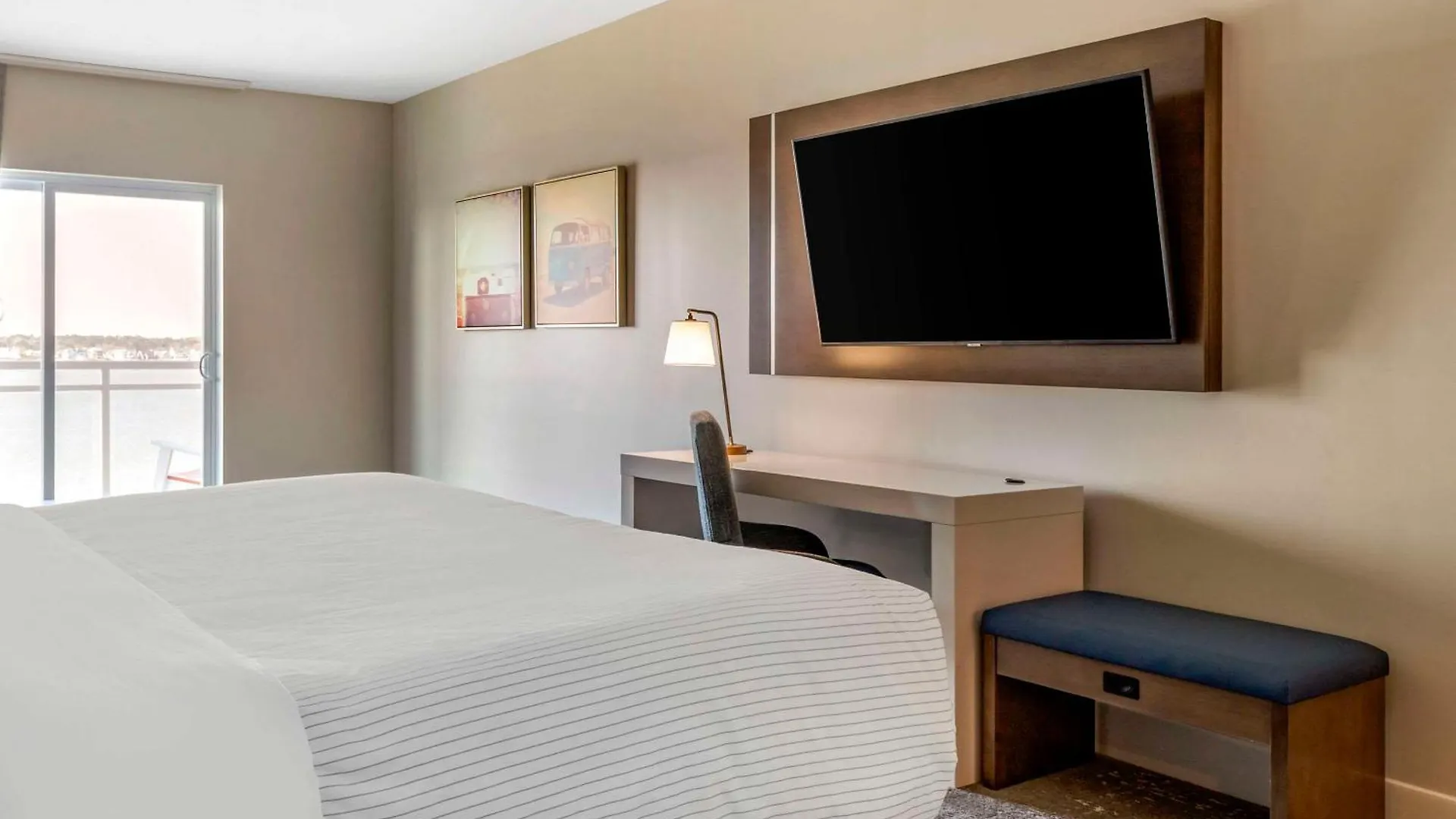 Cambria Ocean - Bayfront 3*