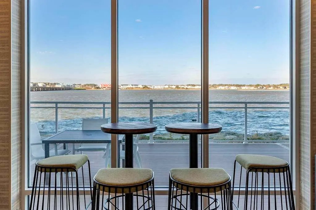 Cambria Ocean - Bayfront Otel