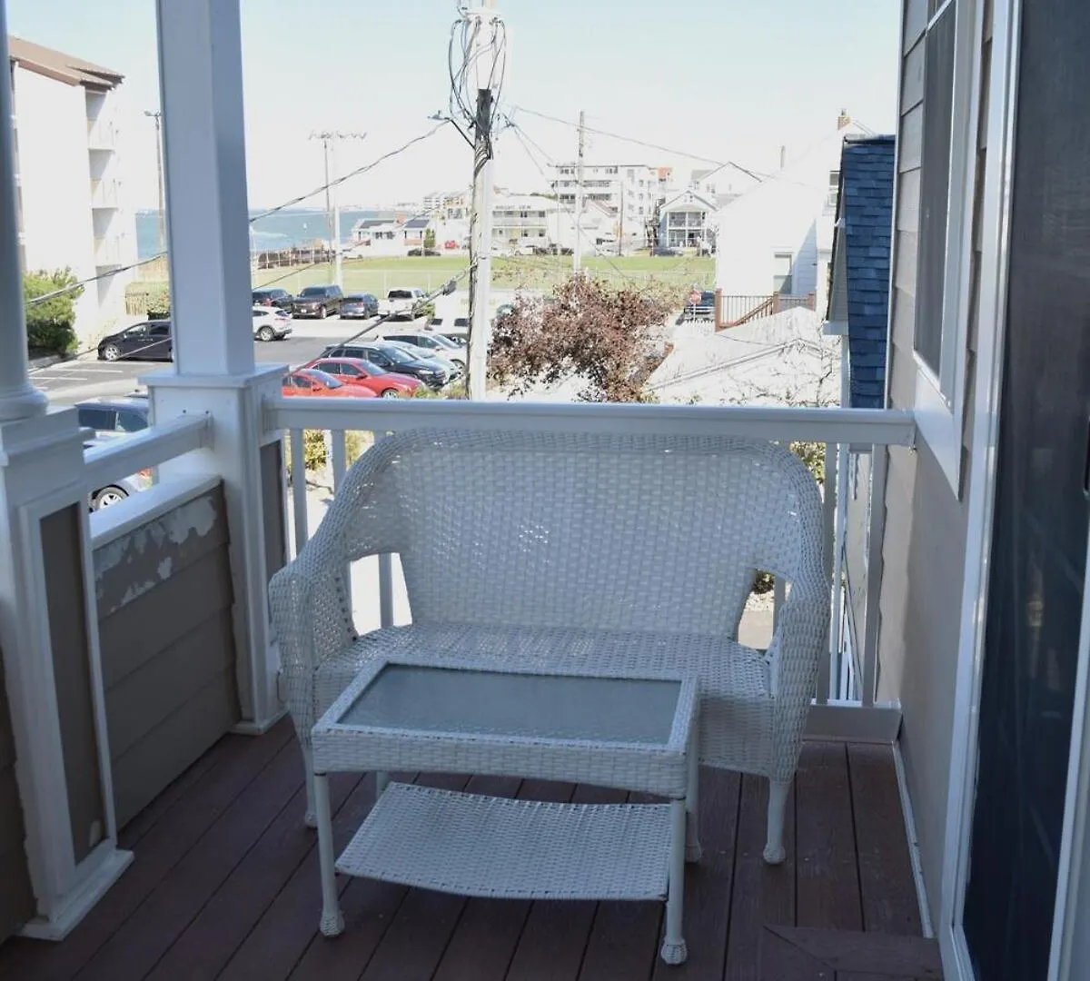 Alexander Mini Mansions 202a *
