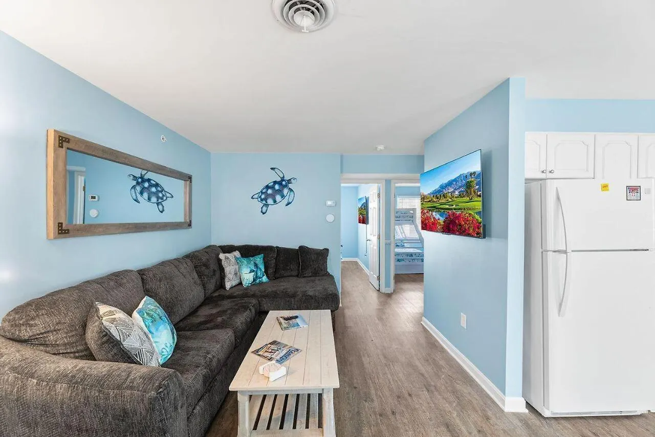 The Barracuda 4 Steps To The 2br Sleeps 6 Apartment