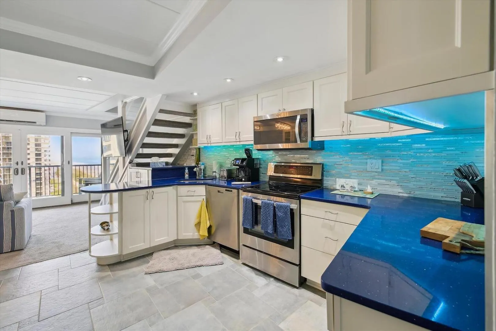 High Point South Floor Penthouse