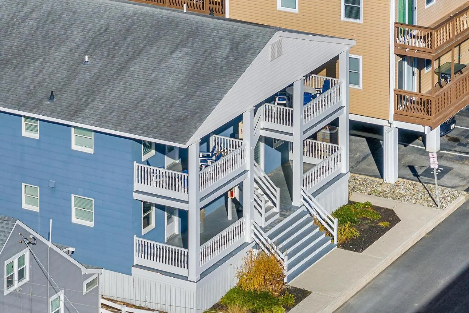 The Barracuda 2 Steps To The 2br Sleeps 6 Ocean City