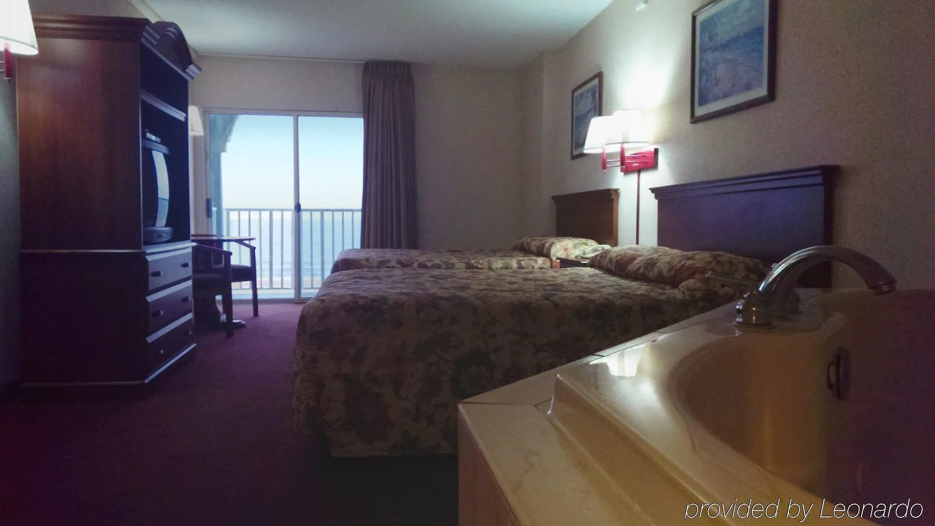 Ocean 1 & Ocean Hotel 2*