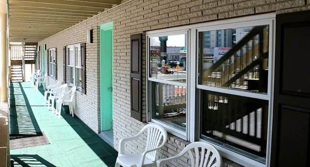 Crystal Sands Motel 2*