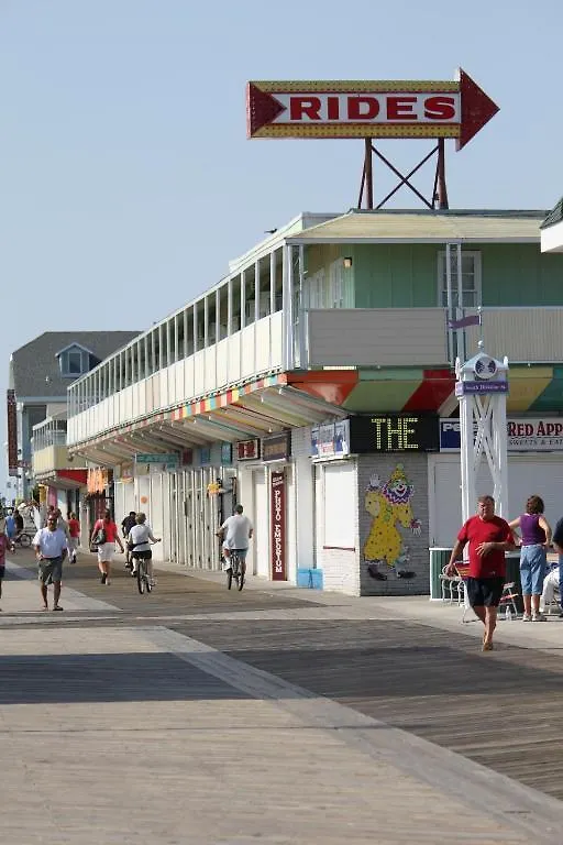 Seabonay Oceanfront 2*