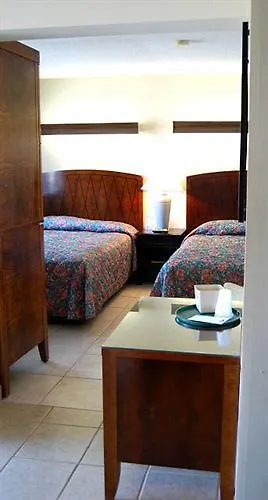 Motel The Shorehouse 2*