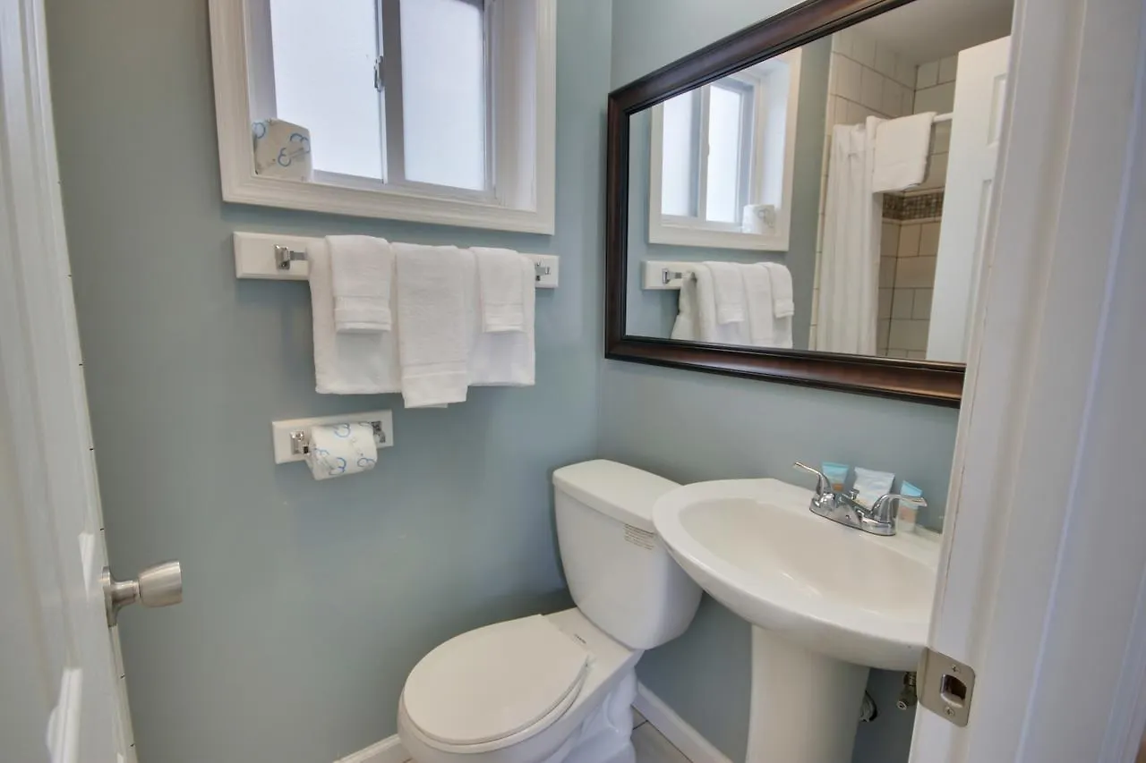 White Marlin Motel 2*