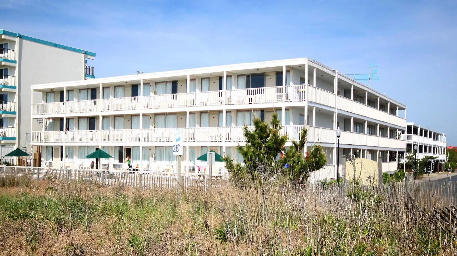 Seabonay Oceanfront Motel