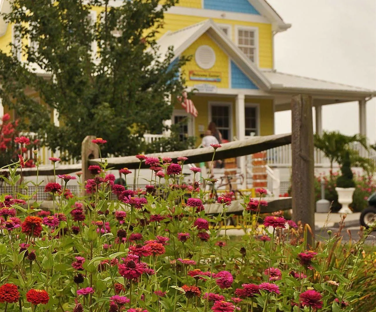 Castaways Rv & Campground 2*