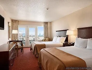 Howard Johnson Plaza By Wyndham Ocean Oceanfront 3* Ocean City