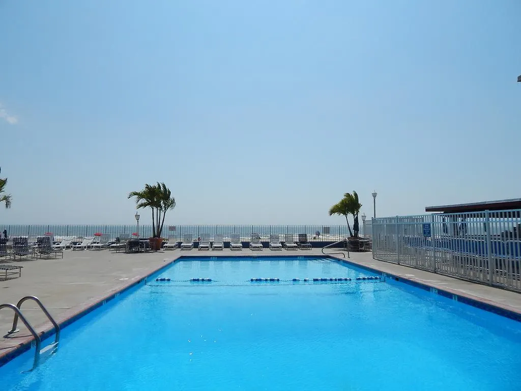 Flagship Oceanfront Ξενοδοχείο 2*