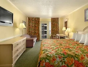 Howard Johnson Plaza By Wyndham Ocean Oceanfront Ocean City