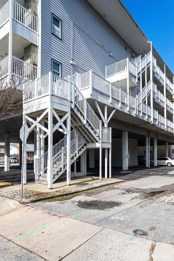Apartmanhotel Marylander Condominiums, 90 Steps From The